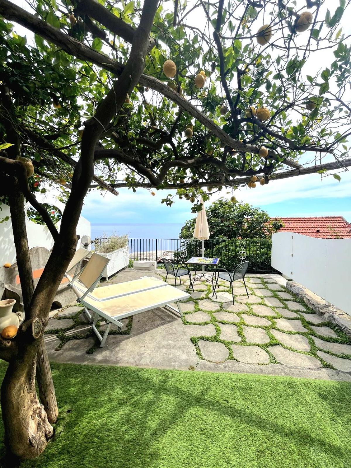 Hotel Il Gabbiano Positano Bagian luar foto